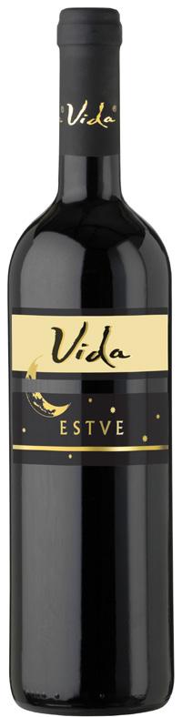 In its fresh fruity scent the ripe strawberry, the raspberry and the sour cherry meet. The flavour gives gentile acids, optimal sugar contant that deliveres a very pleasent wine for consumption.