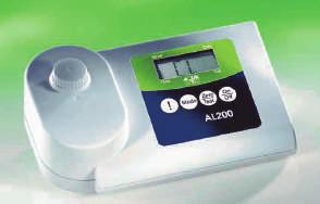Az AL 200 fotométer LED fényforrással és interferencia szűrőkkel rendelkezik. A fólia tasztatúra üzembiztos és rendkívül egyszerűen kezelhető.