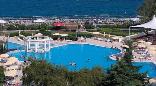 úszómedencénél ingyenes strandtörülközők Szép zöld területen épült szálloda közvetlenül a tengerparton. A szálloda közelében üzletek és kávézók várják a turistákat.