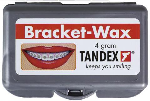 29 Tandex Ortho kit / zip-zag zacskóban A kit tartalma: 1 db Tandex Advance medium fogkefe 1