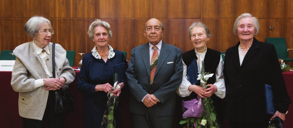 2014. december GYÓGYSZERÉSZET 771 Legyen az alma mater mindannyiunk számára a tudás, az értékek, a minőség és a teljesítmény tiszteletének biztos bázisa, legyen eligazodási pont.