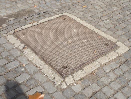 Az sz1 betonszekrényre 1 db, az sz2 és sz3 betonszekrényre 2 db betonszekrény fedelet helyeztek el.