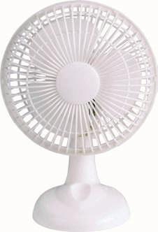 40 cm, átmérőjű, állítható magasság. 50 W. Súly: 2,6 kg. Csz.