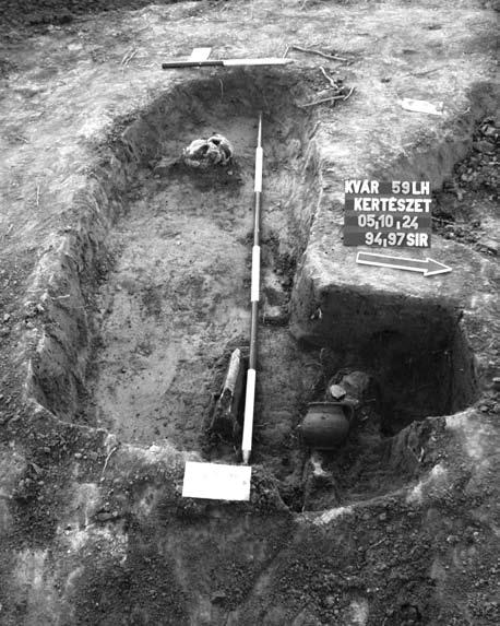 Kora Árpád-kori temetőrészlet egy