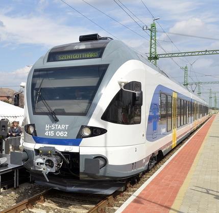 Járműbeszerzések Beszerzések - Vasúti közlekedés a MÁV-START Zrt. részére 15 db 200 ülőhelyes motorvonat került beszerzésre nettó 27,2 milliárd Ft költséggel.