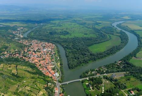Kikötők fejlesztése (IKOP): Győr-Gönyű, Baja, Mohács, Mahart-Passnave Kft. személykikötők, 13mrd Ft.