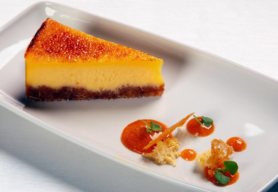 SWEET DELIGHTS / DESSZERTEK Cheese cake with apricot jam