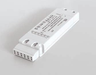 5x20 W (MD 105) 230-20/12V 6 kimenetű AMP elosztó fehér MD 80 00015605010