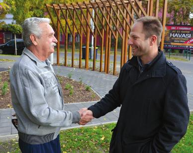 szám előtti utcaszakasz, valamint az Aranyeső és a Mikszáth Kálmán utca sarka.