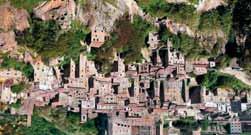 Hangulatos utcák, üzletek, pálmafák és termálfürdők, ez Montecatini Terme, Olaszország egyik legnépszerűbb termálfürdő városa. 2.
