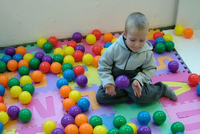 GYEREK- PROGRAMOK ÉS FEJLESZTŐ JÁTÉKOK Állatsimogató Arcfestés Bébijátszó Csillámtetoválás Hennafestés Kézműves foglalkozás/technika 35.000 HUF 50.000 HUF 45.