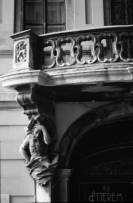 ábra] 6. ábra Budapest, Százéves étterem, erkély mellvédje A részlet-képzéseket vizsgálva építészetileg értékes monumentumok a templomok bejáratai.