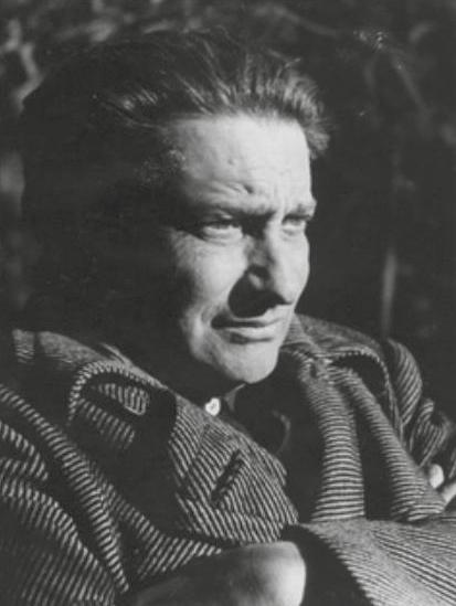 A változó nyelv 1. Nyelv és élet De ha magyarok voltak is ők ketten, mégsem értették meg olyan könynyen egymást. Mert Julianus szavai közt csőstül került olyan, amit az asszony sohasem hallott.