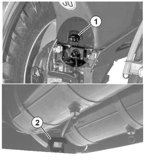 A hordozójármű felépítése és működése 5.17 Kamerarendszer (opció) A kamera kijelző-készüléke maga az AMADRIVE A gép két kamerával rendelkezhet.