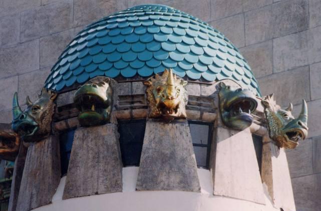 Építésének idején a Budapest Székesfőváros Állatkert és Növénykert