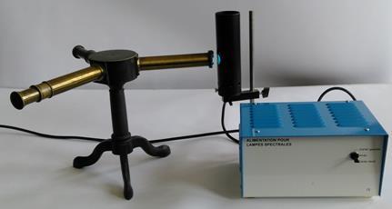 18. Atommodellek, az atom elektronszerkezete A spektroszkóp segítségével figyelje meg és értelmezze a spektrállámpa színképének szerkezetét!