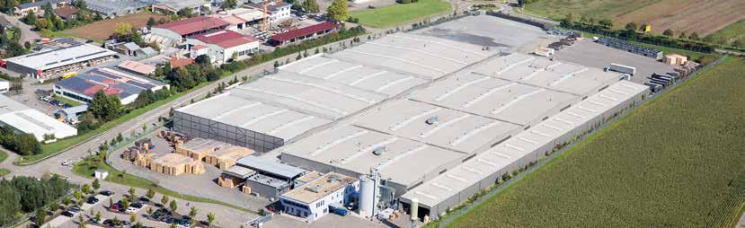 A két telephely alapterülete összesen 318 000 m², amiből több mint 142 000 m² a fedett gyártó- és raktárterület. A rendszerállványok magasfokon automatizált gyártóegységünkben készülnek.