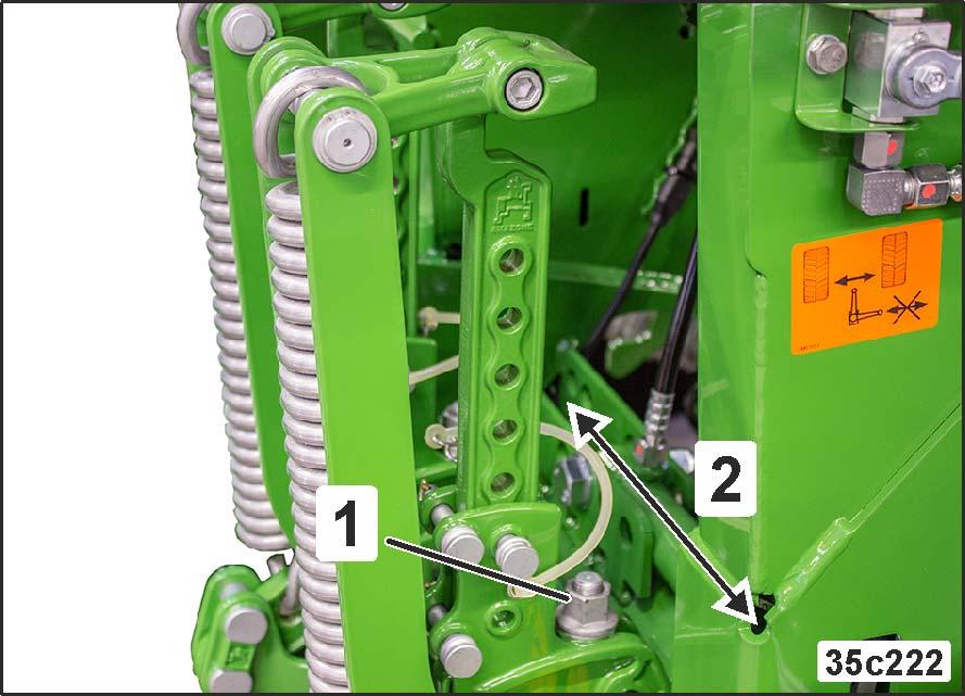 11 A nyomlazítók beállítása (opcionális) VESZÉLY Kapcsolja le a traktor tengelycsonkját, húzza be a traktor rögzítőfékjét, állítsa le a traktor motorját és vegye ki a gyújtáskulcsot.
