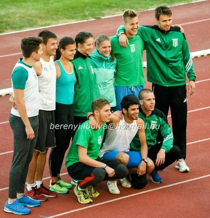 magánrendelőben Végzettségeim: Manualterapeuta (folyamatban),fms, McKenzie, Schroth Terápia,