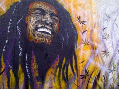 Bob Marley volt a harmadik világ első szupersztárja. Ő volt az az ember, aki megmutatta a reggae misztikus erejét a világ számára.