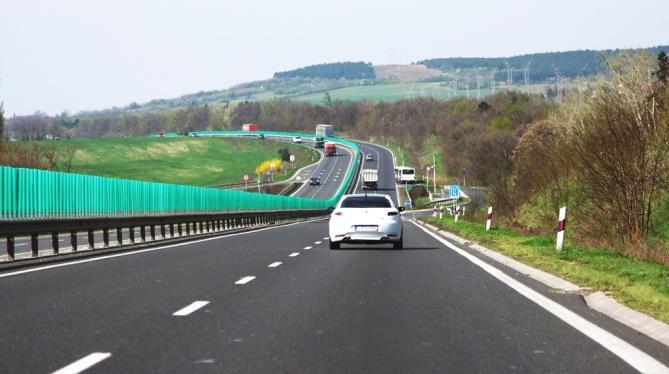 Részvénytársaság között létrejött Az R76 gyorsút M7 - Keszthely szakasz létesítéséhez szükséges kisajátítások miatt Balatonszentgyörgy község településrendezési eszközei módosításának elkészítése