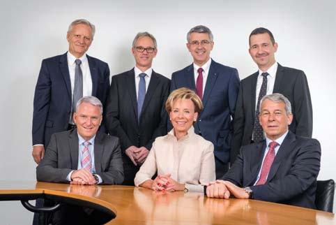 A cégcsoport szervei A FRAISA Holding AG igazgatótanácsa és ügyvezetése (balról jobbra) Thomas Nägelin Dr. Dirk Kammermeier Prof. Dr. Peter Ruf Ursula Maushart Dr.