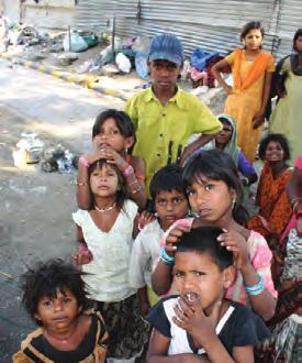 7. feladat A szegénység is globális probléma A XXI. század globális problémái között különösen lényeges a szegénység, ezen belül még égetőbb és katasztrofális probléma a gyermekszegénység.
