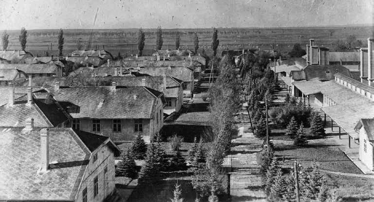 Kaposi Zoltán: Egy kereskedő város viszontagságai az első világháború idején fel a kaszárnya.