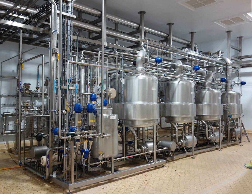Membránszeparáció alkalmazása a nemzetközi tejiparban Automata vezérlésű lemezes vákuumbepárló tejfehérje