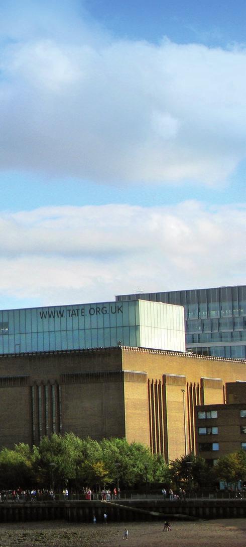 A londoni Tate Modern (Egyesült Királyság) egy erőmű átalakított épületében kapott elhelyezést