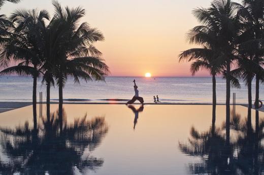 FUSION MAIA RESORT DA NANG 5* - ALL SPA INCLUSIVE A relaxáció és meditáció központja ez a hely. Az 5*-os villák saját medencével, egyszerű formatervezéssel vannak ellátva.