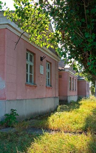 Mórahalom) oraz w Tompa. Magyarcsanád 6  Lengyel internáló tábor Alsóközpontban (ma Mórahalom) 1939. IX. 22. października 1939 roku około 80 polskich żołnierzy przybyło do Magyarcsanád.