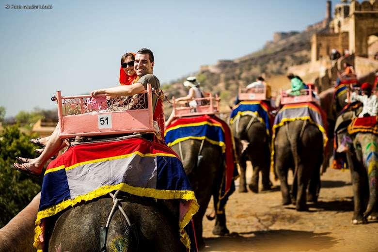 megtekintésére. Govindaji temploma Jaipur életében központi szerepet tölt be.