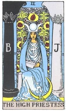 2. A főpapnő A mennyei anya, a passzív befogadó lételv, a jin archetípusa. A lélek szimbóluma. A Főpapnő az, akin keresztül a mágus teremtő lételve megvalósult.