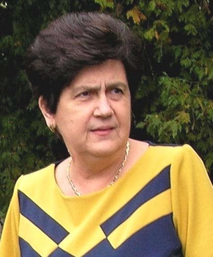 Tak vznikol zbor pod názvom Ženský spevácky zbor Fiľakovo. Zakladateľkou a zároveň prvou vedúcou bola Alžbeta Bódiová, túto funkciu zastávala až do konca r. 1992. Od r.