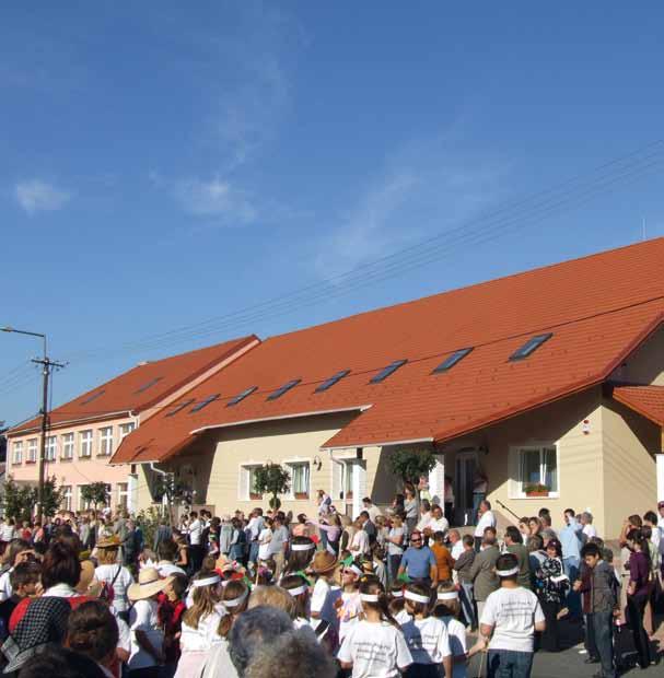 A város jelentős idegenforgalmi fejlesztés előtt áll, az Ikva folyó mellett mintegy 17 hektáros területen tavat, szabadidős és turisztikai központot hoznak létre.