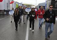 Oldal 4 / 6 MOTOGP VIP VILLAGE A "VIP Village" egyedülálló lehetőséget nyújt arra, hogy közvetlen közelről, exkluzív környezetben élhesse át a MotoGP futamokat. Kulináris élvezetekben is része lesz.