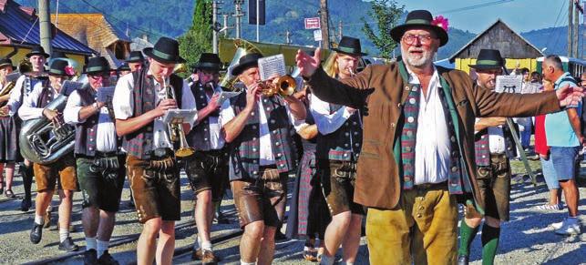 Die Sathmarschwäbische Tanzgruppe aus München Aus dem Inhalt Sitzung des Kreisforums Sathmar Broschüren über das Kreisforum und die Deportation Schüler sollen die Traditionen weiter pflegen Der