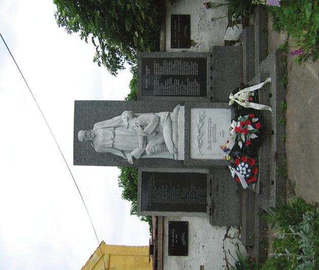Niekoľko takýchto domov s kratším podstením do dvora sa zachovalo v miestnej časti za mostom (napr. dom č. 423-424).
