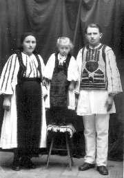 românească, roşie de munte şi zimmenthal, mult mai aspectuoase, folosite pentru muncă, lapte şi reproducere. Vitele au constituit totdeauna o bogăţie de seamă pentru gospodăria ţărănească.