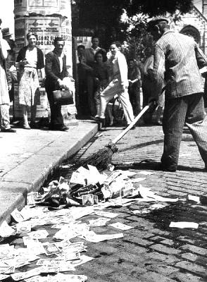 10. L'exercice porte sur les particularités économiques de la Hongrie après 1945. Répondez aux questions. (0,5 point par élément.