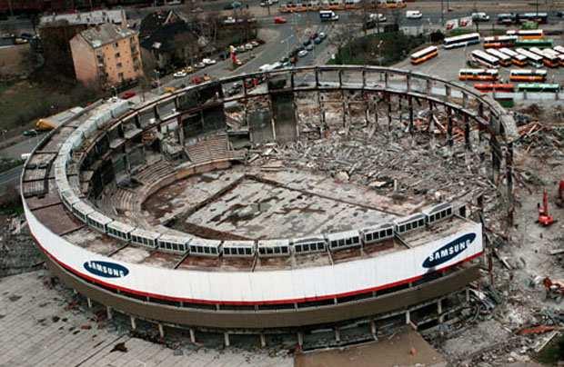 Esettanulmányok: Budapest Sportcsarnok, 1999. dec. 15.