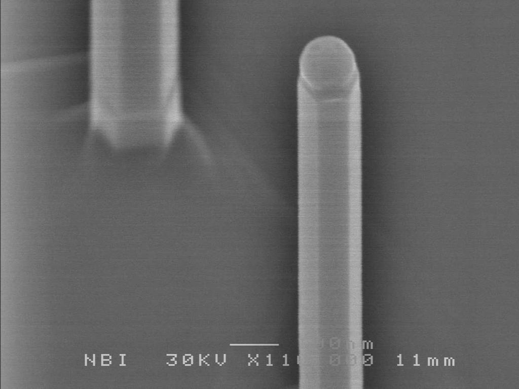 Ezután a hordozót felmelegítik - aminek hatására a fémszemcsék megolvadnak -, és a nanopálcika anyagának megfelelő gázáramba helyezik.