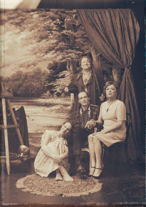 Henrik Ibsen A vadkacsa dráma fordította Kúnos László Werle, nagykereskedő Gregers Werle, a fia Az öreg Ekdal Hjalmar Ekdal, az öreg fia, fényképész Gina Ekdal, Hjalmar felesége Hedvig, tizennégy
