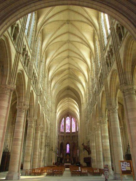 ) Soisson: Saint-Gervaiset-Protais katedrális (1190