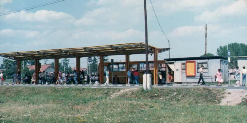1980 A termelőszövetkezet udvarán sorházakat építettek a dolgozók tsz támogatással. 1980 Az Április 4. (ma Miklós Gyula) úton elkészült a IV. sz. óvoda, mely 1995-től Nefelejcs Óvoda volt.