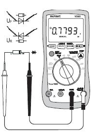 Ne érintsen meg olyan áramköröket, vagy azok részeit, amelyekben 25 V ACrms-nél vagy 35 V DC feszültségnél nagyobb feszültségek léphetnek fel! Életveszély!