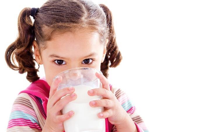 TEJTERMELÉS - FOGYASZTÁS Alfája és Omegája Nincs finomabb a tejnél, igyunk sok tejet, a tej jó, a tej fontos, a tej erősíti a csontjainkat és a fogainkat, élet-erő-egészség ezeket a kijelentéseket és