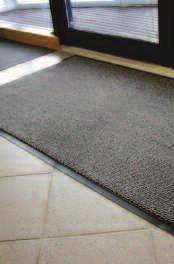Csúszásgátló, folyadékelévezető szőnyeg 100% újrahasznosított üzemi hulladékokból készült. Ellenálló és sokoldalú, ugyanakkor jó csúszásgátló.