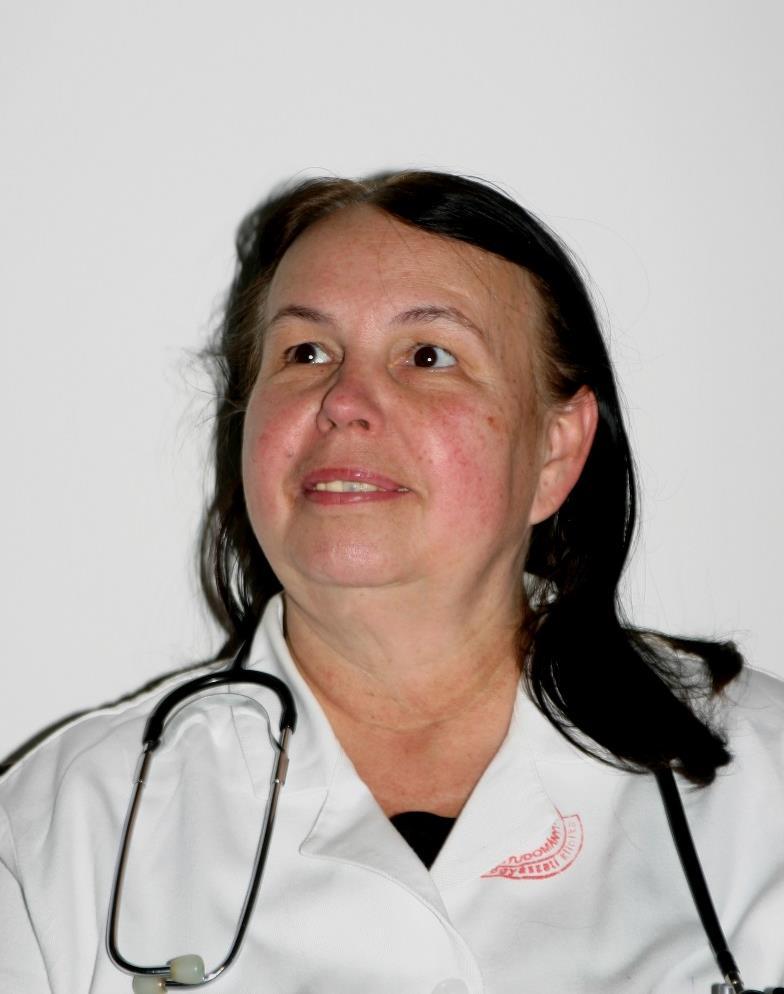 Dr. Abonyi Margit a klinikán munka közben Az albumot Dr.